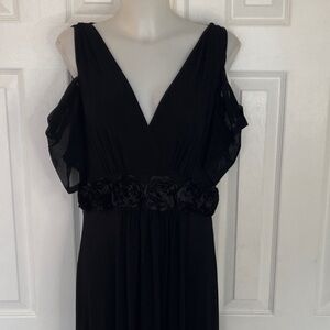 KUPCAKE BLACK COLD-SHOULDER V-NECK FLORAL EMBELLISHED WAIST EVENING DRESS SZ 18